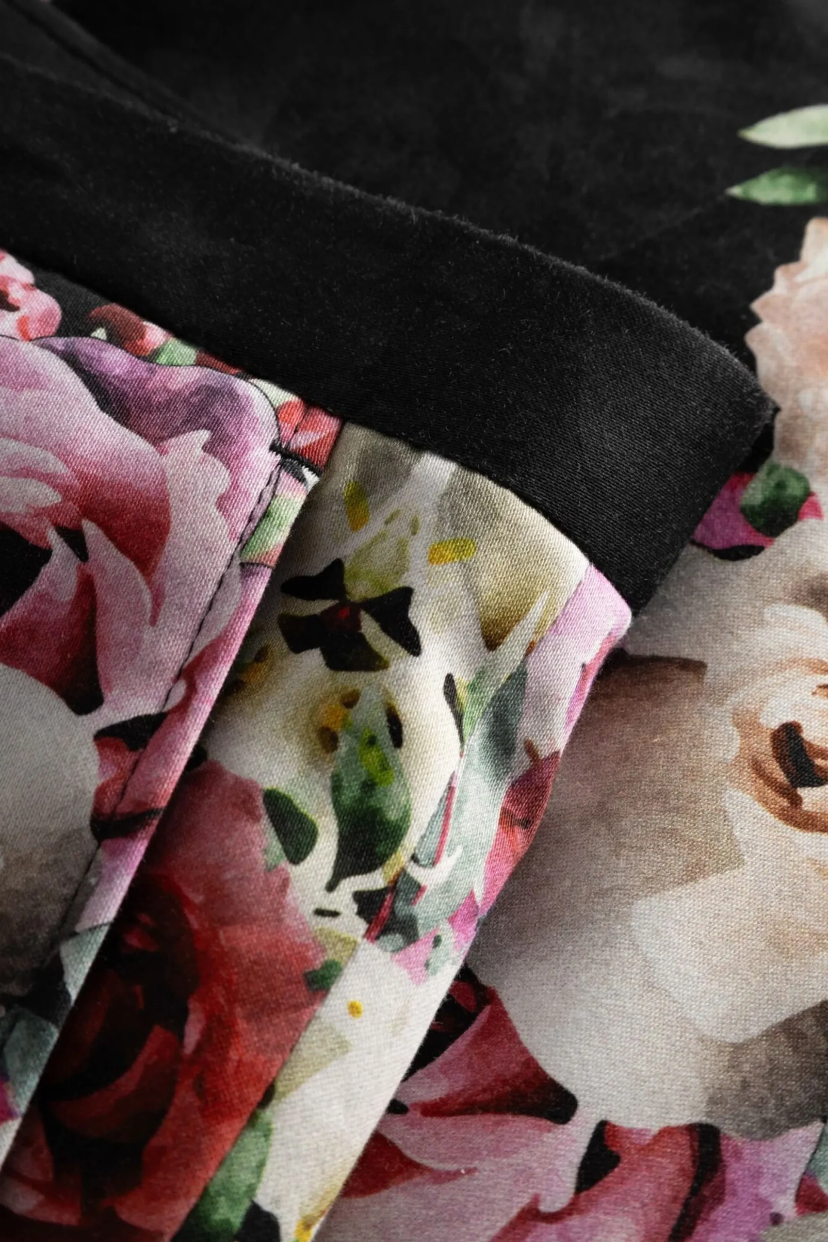 Twisted Tailor Ikeda Slim Fit Black Cotton Floral Trousers | Trousers·Floral Trousers