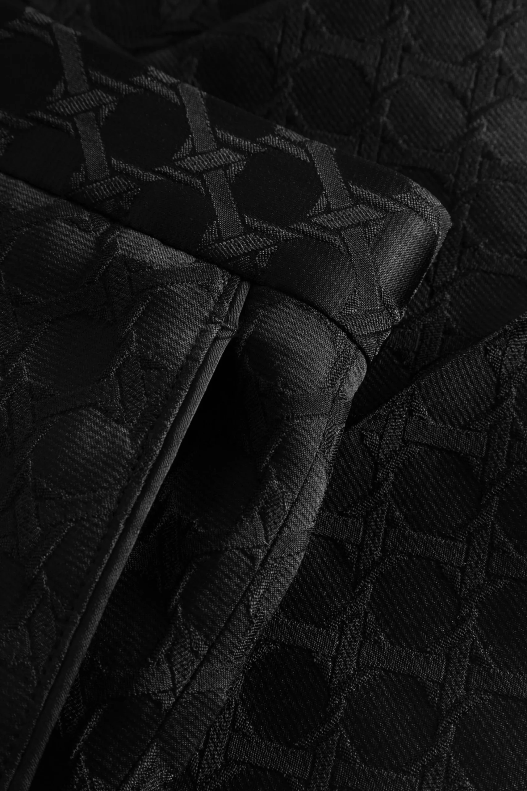 Twisted Tailor Papatya Slim Fit Black Jacquard Suit | Style·Bold Prints | Occasion·Back To It