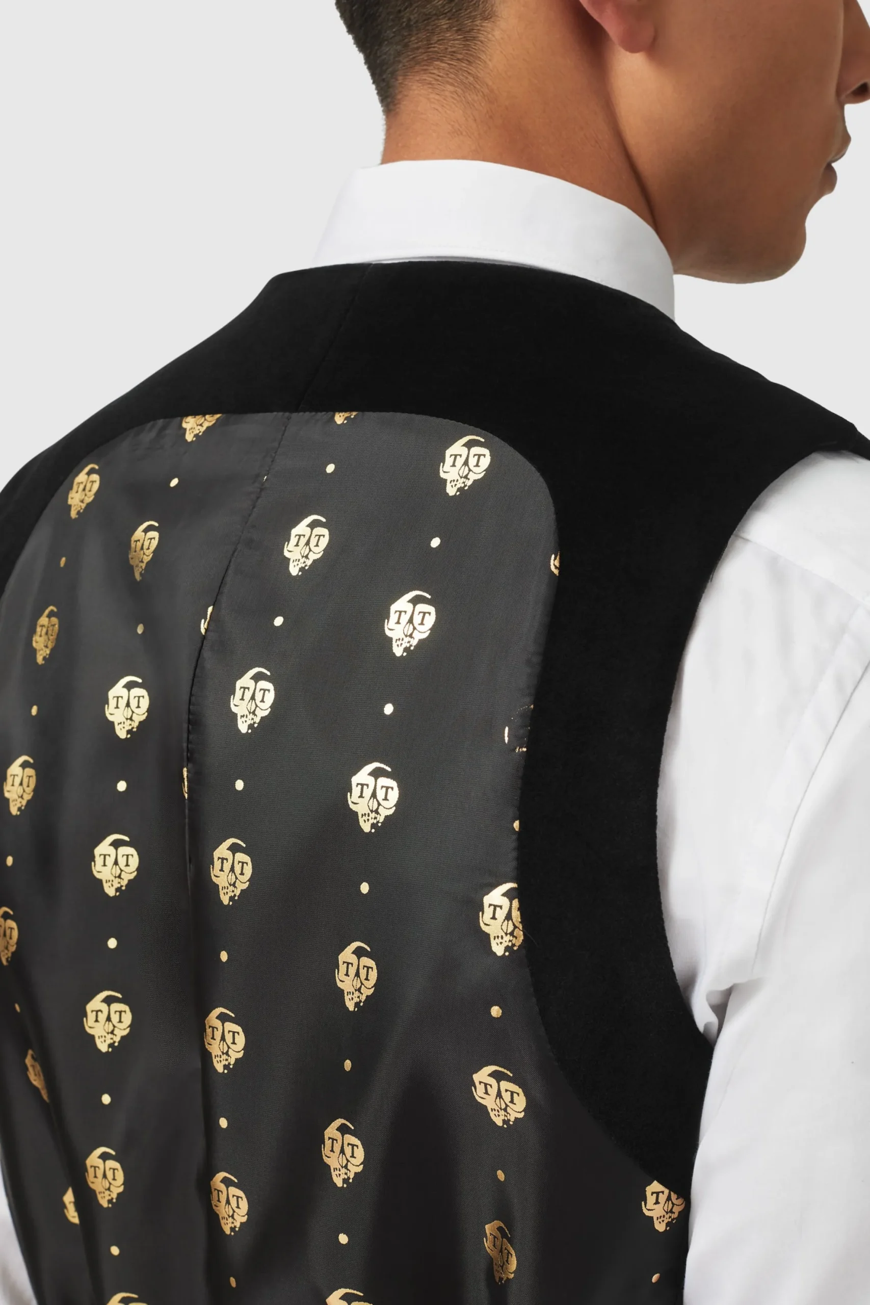 Twisted Tailor Sylvester Skinny Fit Black Velvet Tuxedo Suit | Style·3 Piece Suits | Style·Tuxedos